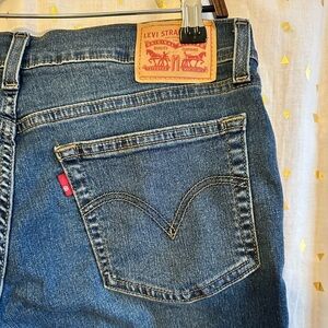 Levi's Classic Blue Boyfriend Jeans